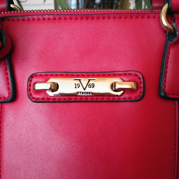 Red Designer Handbag - Picture 4 of 15